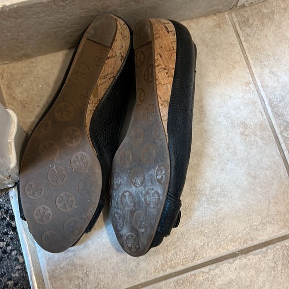 Tory Burch black wedges - excellent condition! - Picture 3 of 3